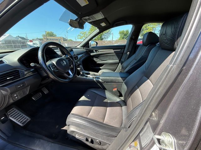 2018 Honda Accord Sport photo 15