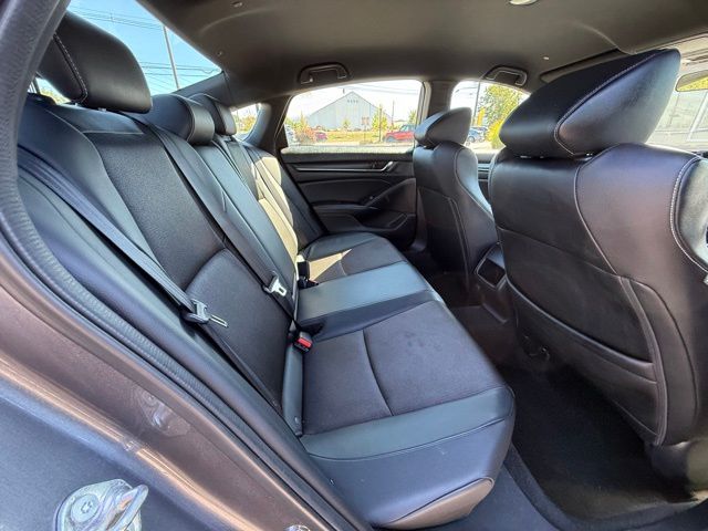 2018 Honda Accord Sport photo 21