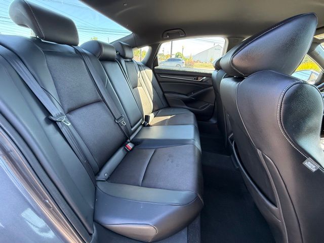 2018 Honda Accord Sport photo 22