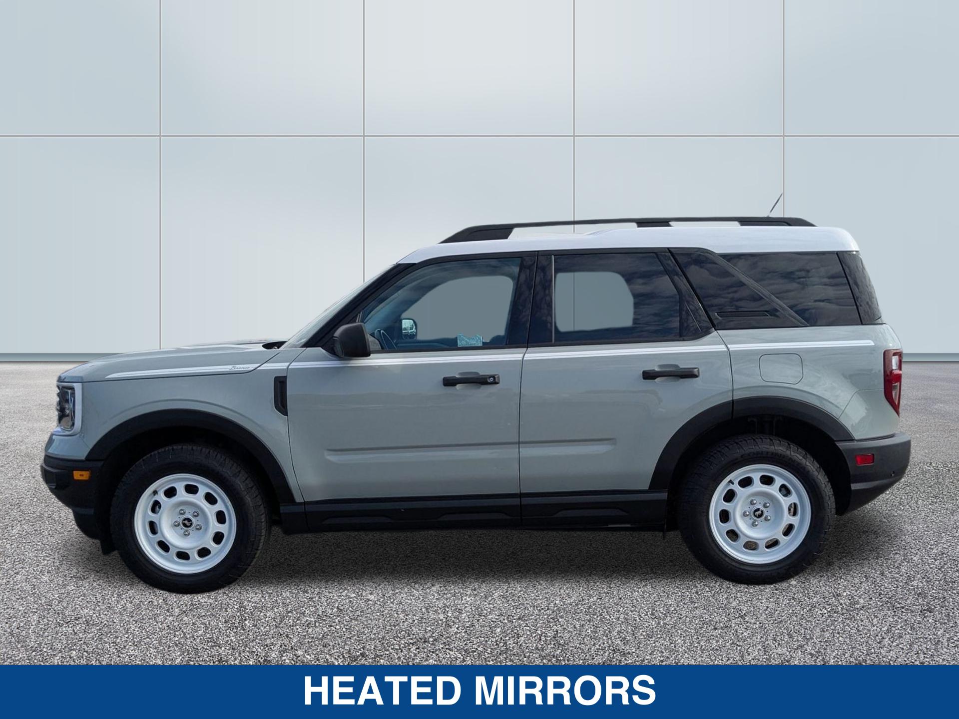 2023 Ford Bronco Sport Heritage photo 2