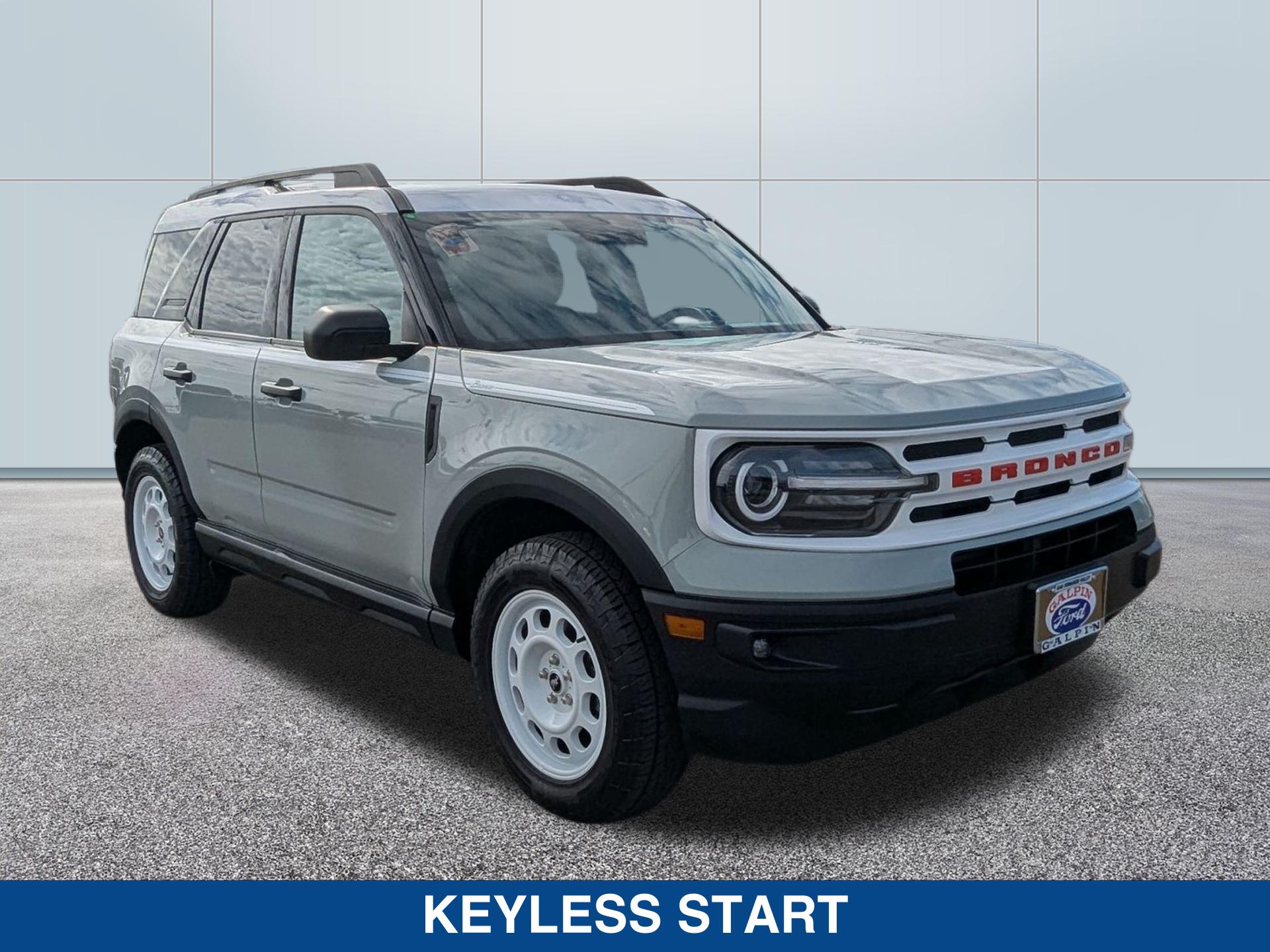 2023 Ford Bronco Sport Heritage photo 2