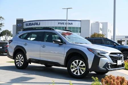 2025 Subaru Outback Base