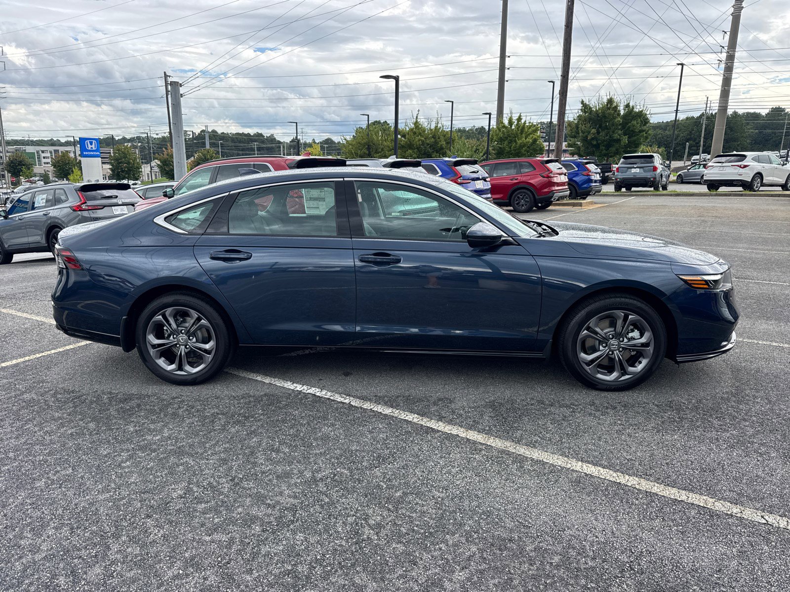 2025 Honda Accord Hybrid EX-L photo 8