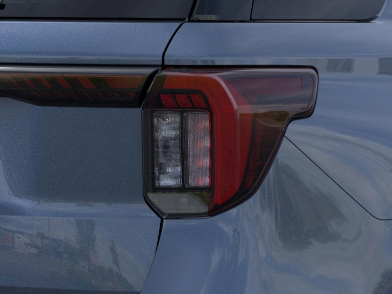 2025 Ford Explorer ST-Line photo 18