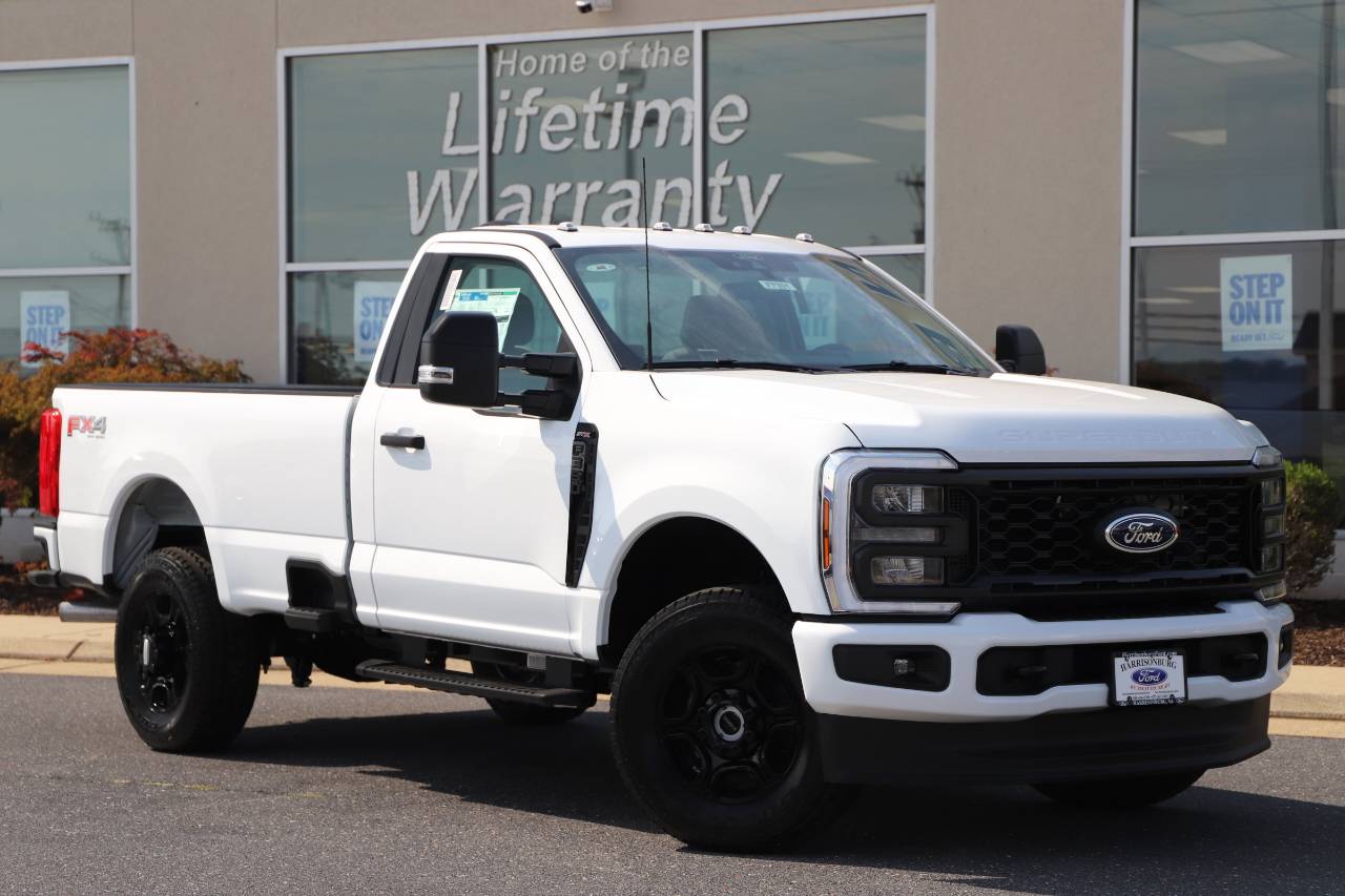 2026 Ford F-350 Super Duty XL's photo