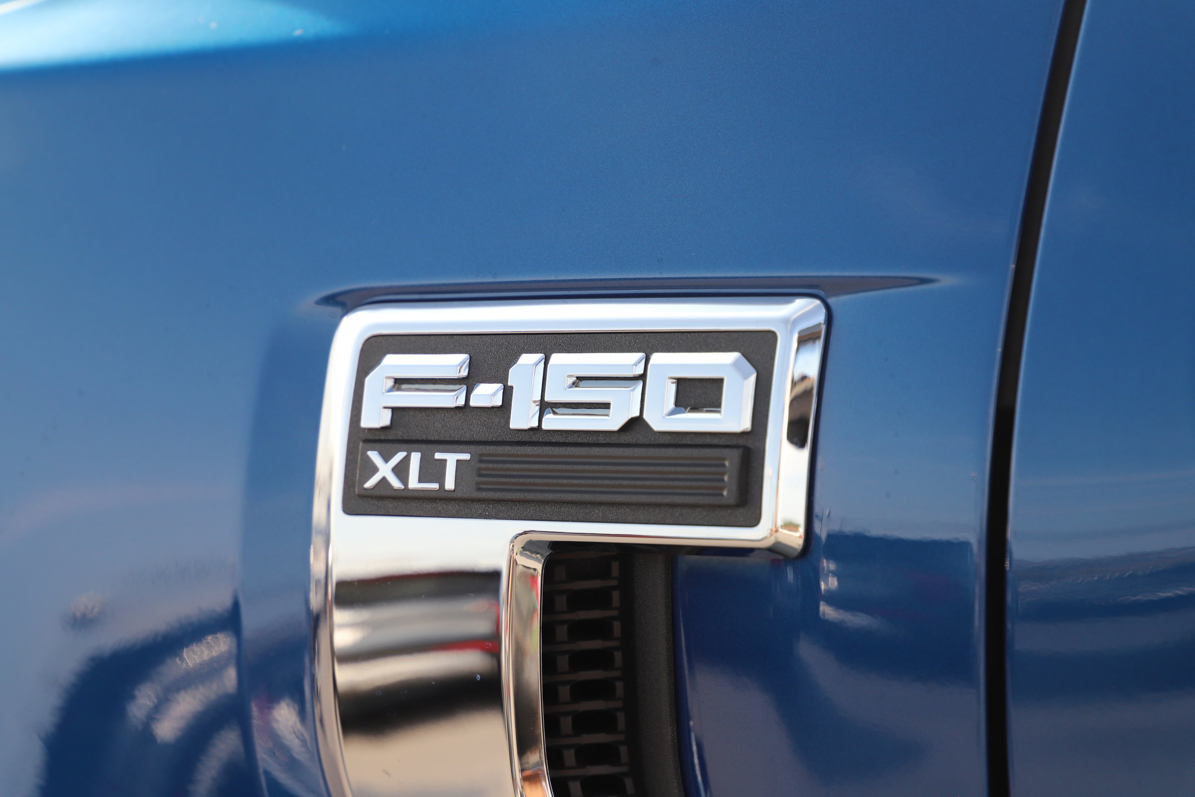 2024 Ford F-150 XLT photo 4