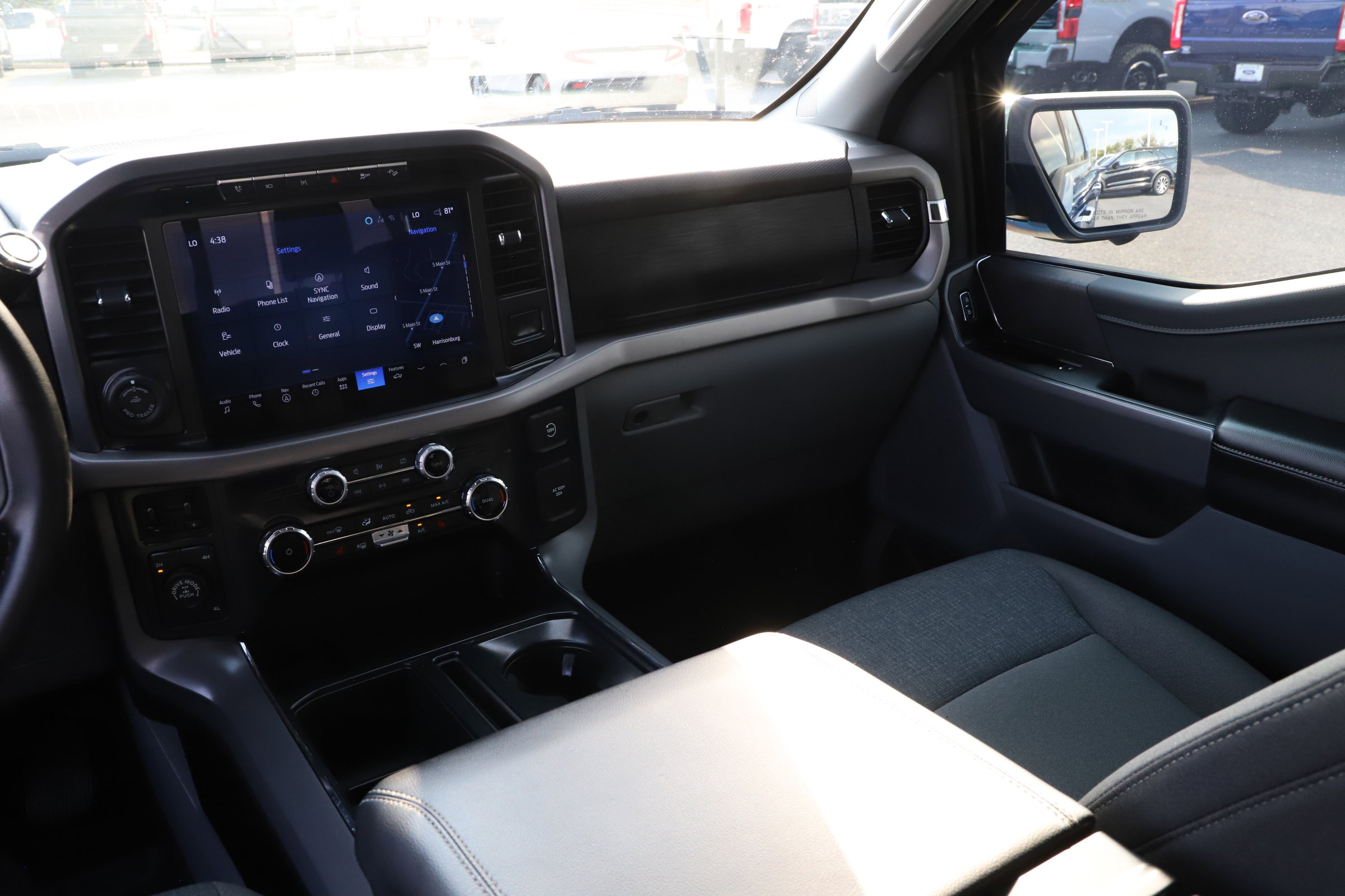 2024 Ford F-150 XLT photo 30