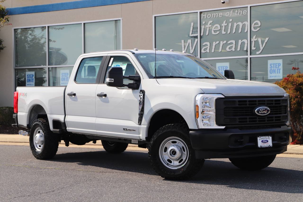 2026 Ford F-350 Super Duty XL's photo
