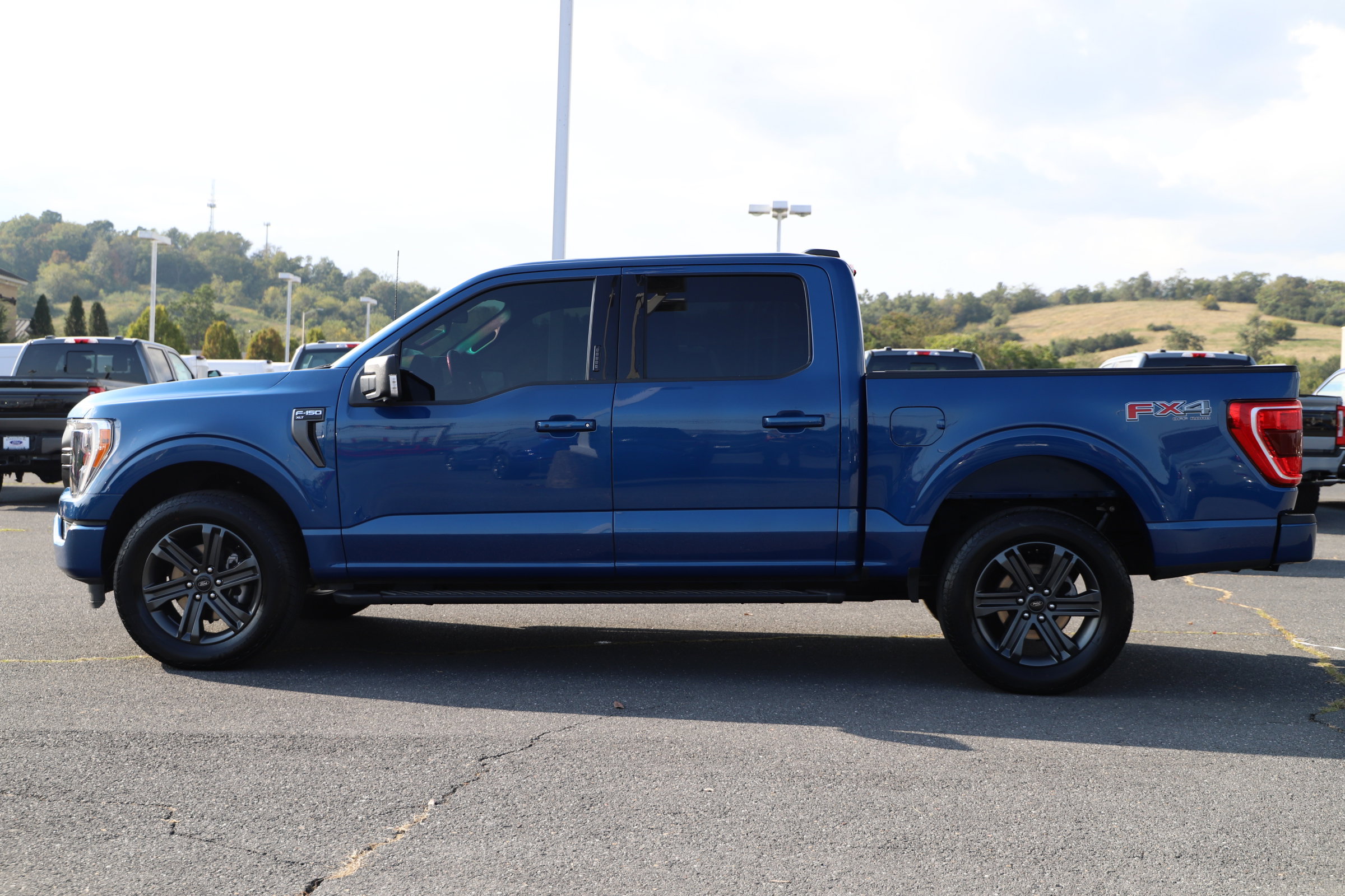 2023 Ford F-150 XLT photo 4