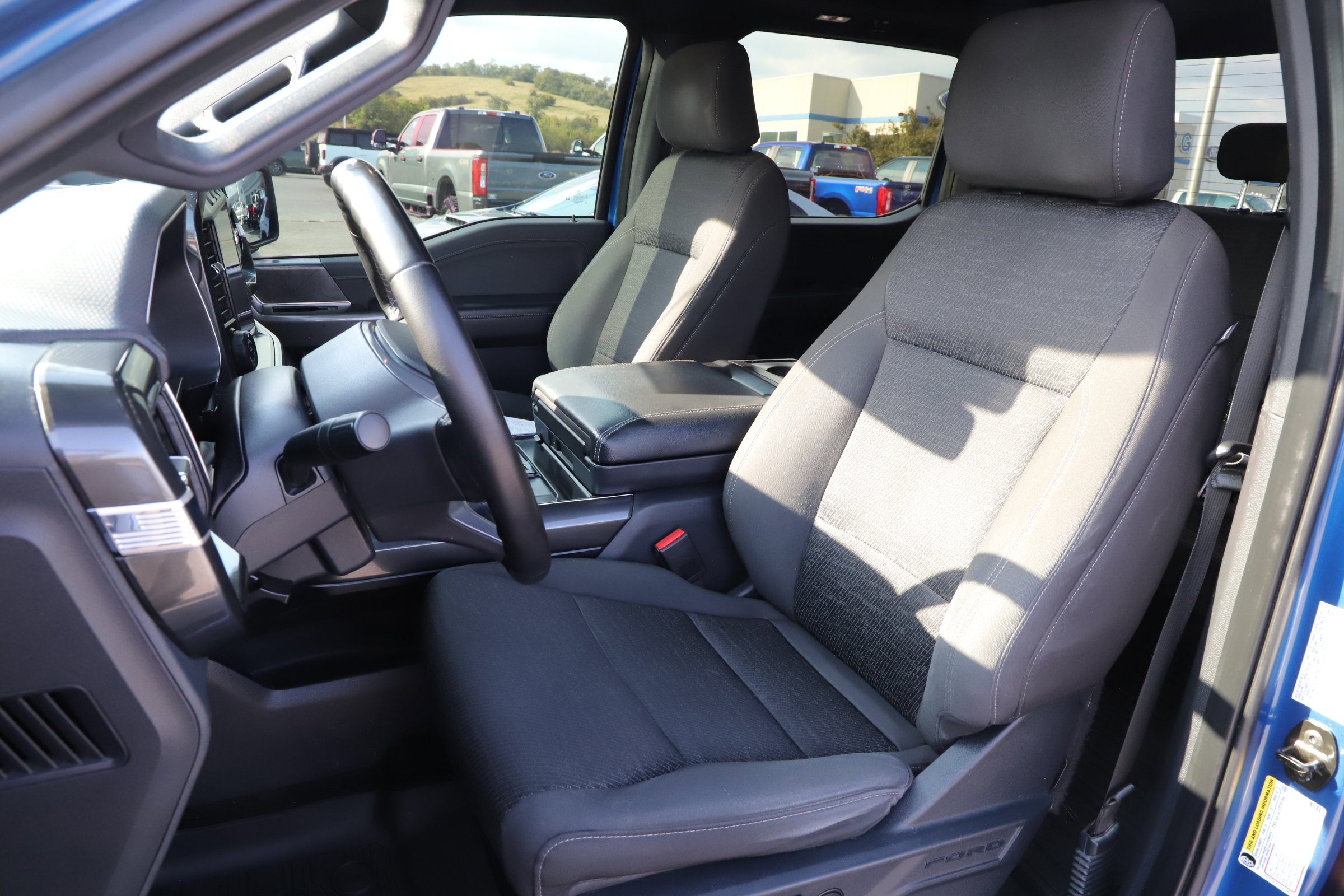 2023 Ford F-150 XLT photo 14