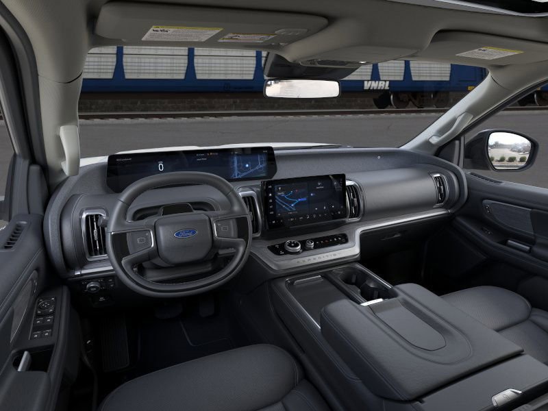 2025 Ford Expedition MAX Platinum photo 9