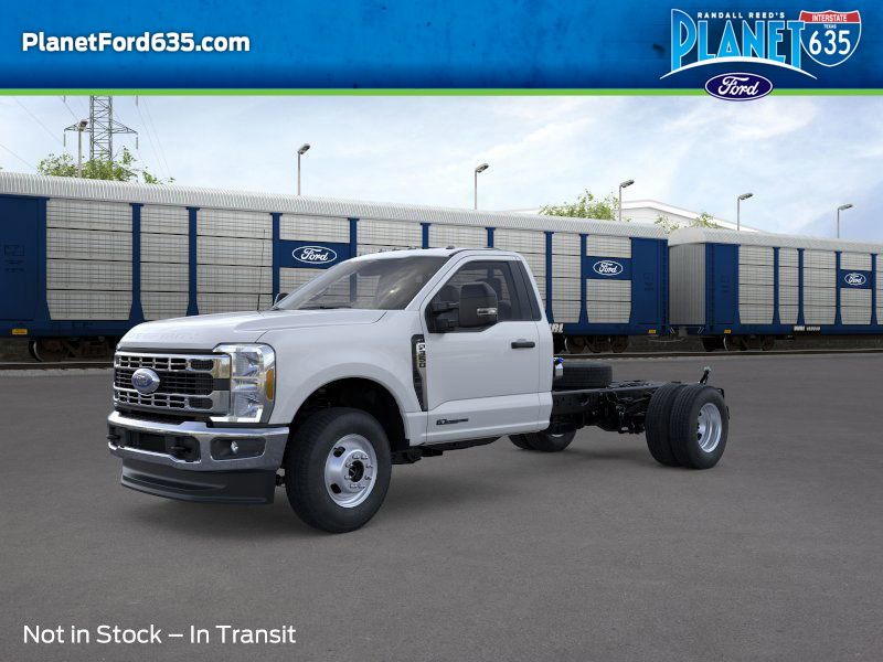 2026 Ford F-350 XLT photo 3