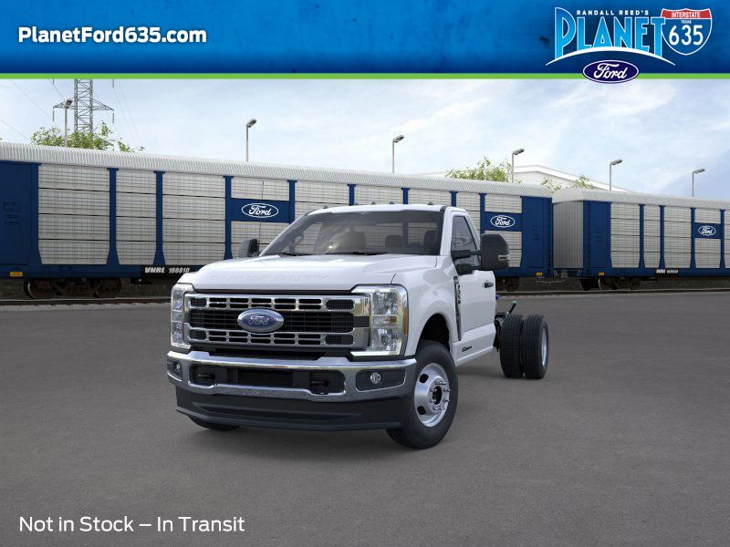 2026 Ford F-350 XLT photo 4