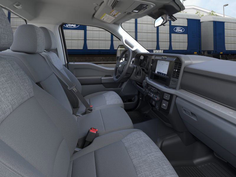 2026 Ford F-350 XLT photo 11