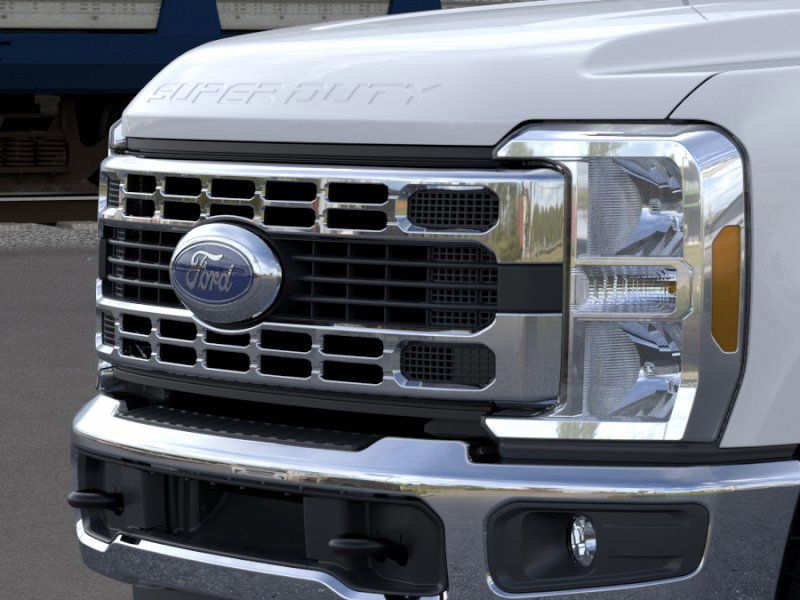 2026 Ford F-350 XLT photo 17
