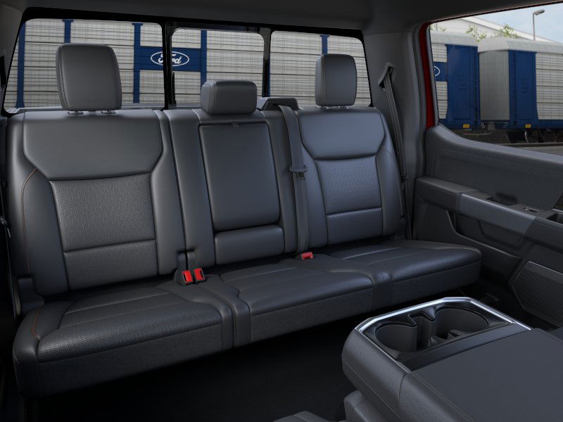 2025 Ford F-150 Lariat photo 3