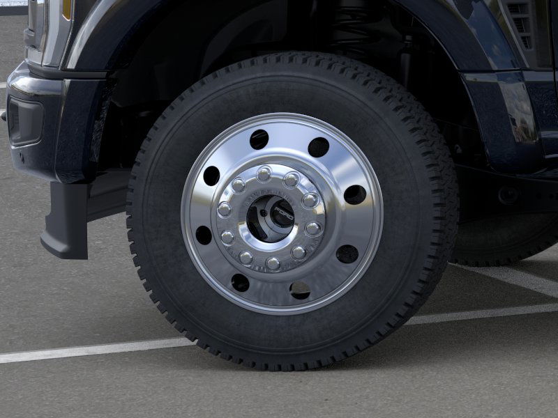 2026 Ford F-450 Platinum photo 13