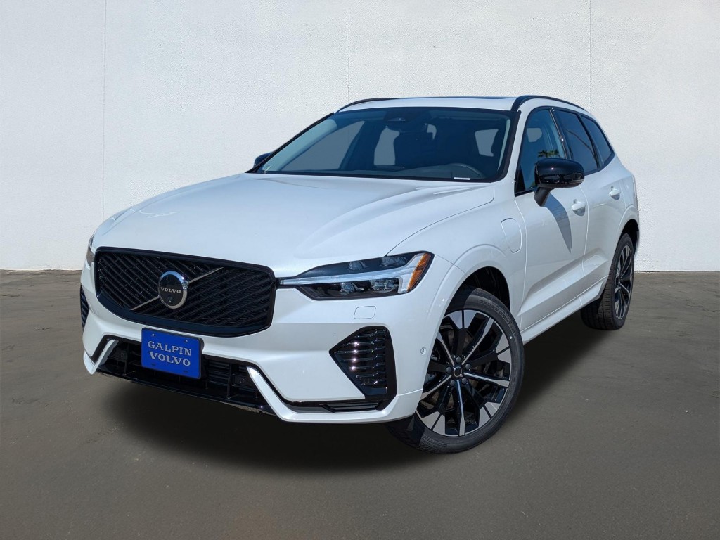 2026 Volvo XC60 Plug-In Hybrid T8 Plus