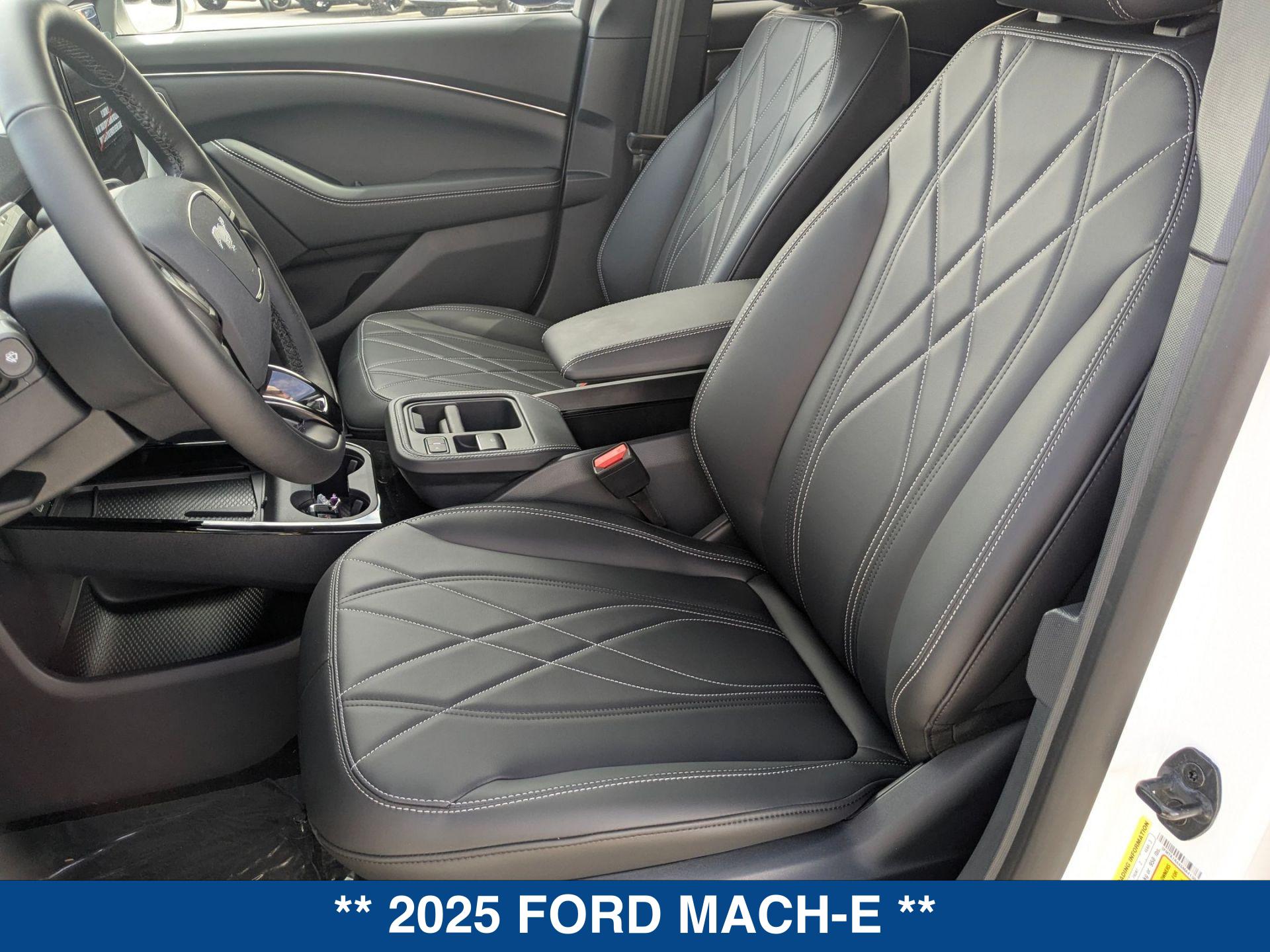 2025 Ford Mustang Mach-E Select photo 17