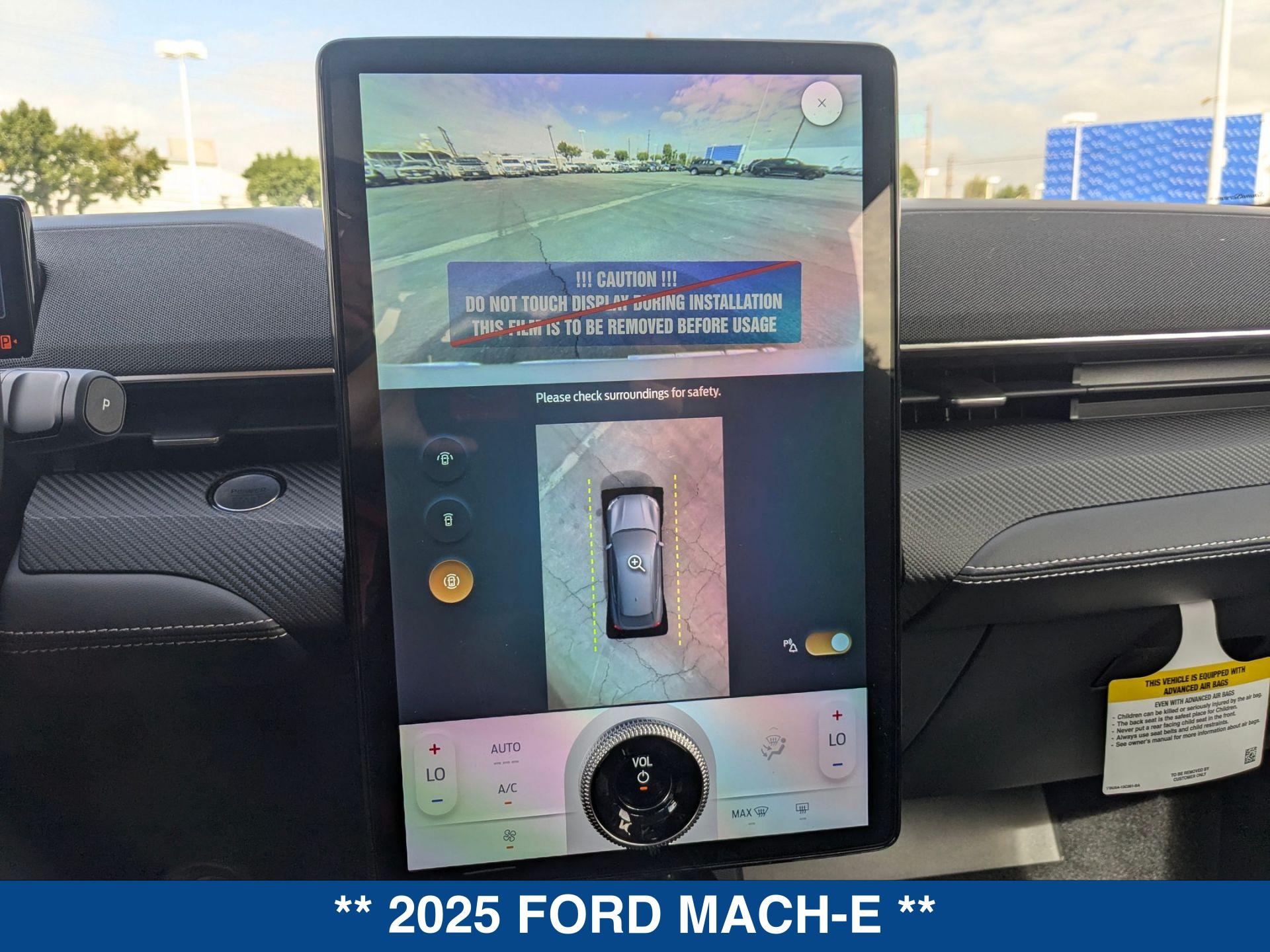 2025 Ford Mustang Mach-E Premium photo 16