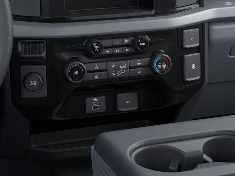 2025 Ford F-250 XL photo 13