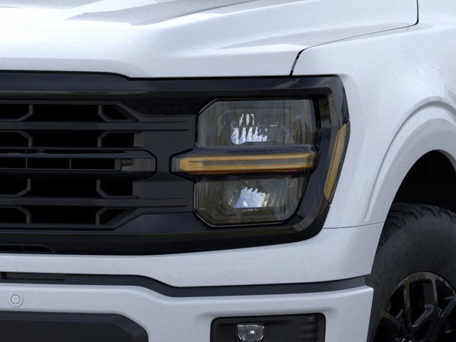 2025 Ford F-150 XLT photo 17