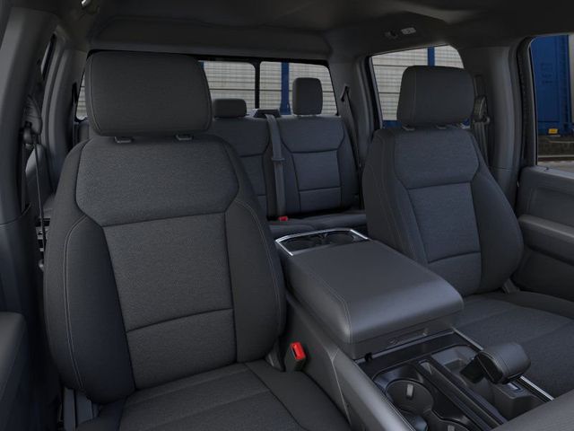 2025 Ford F-150 XLT photo 5