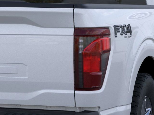 2025 Ford F-150 XLT photo 18