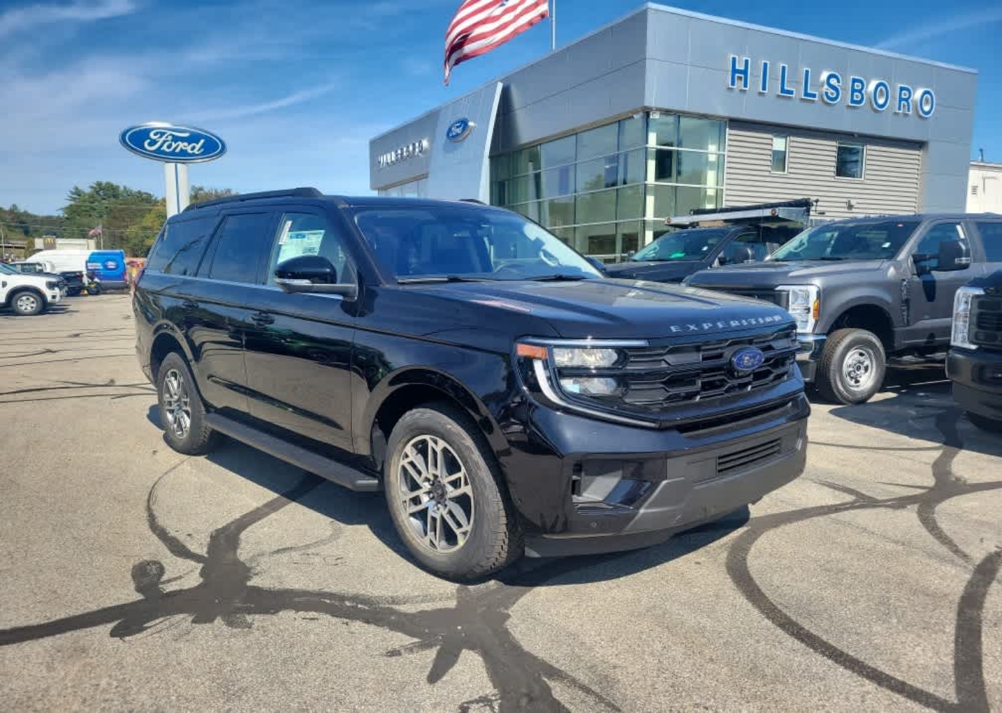 2025 Ford Expedition Active's photo