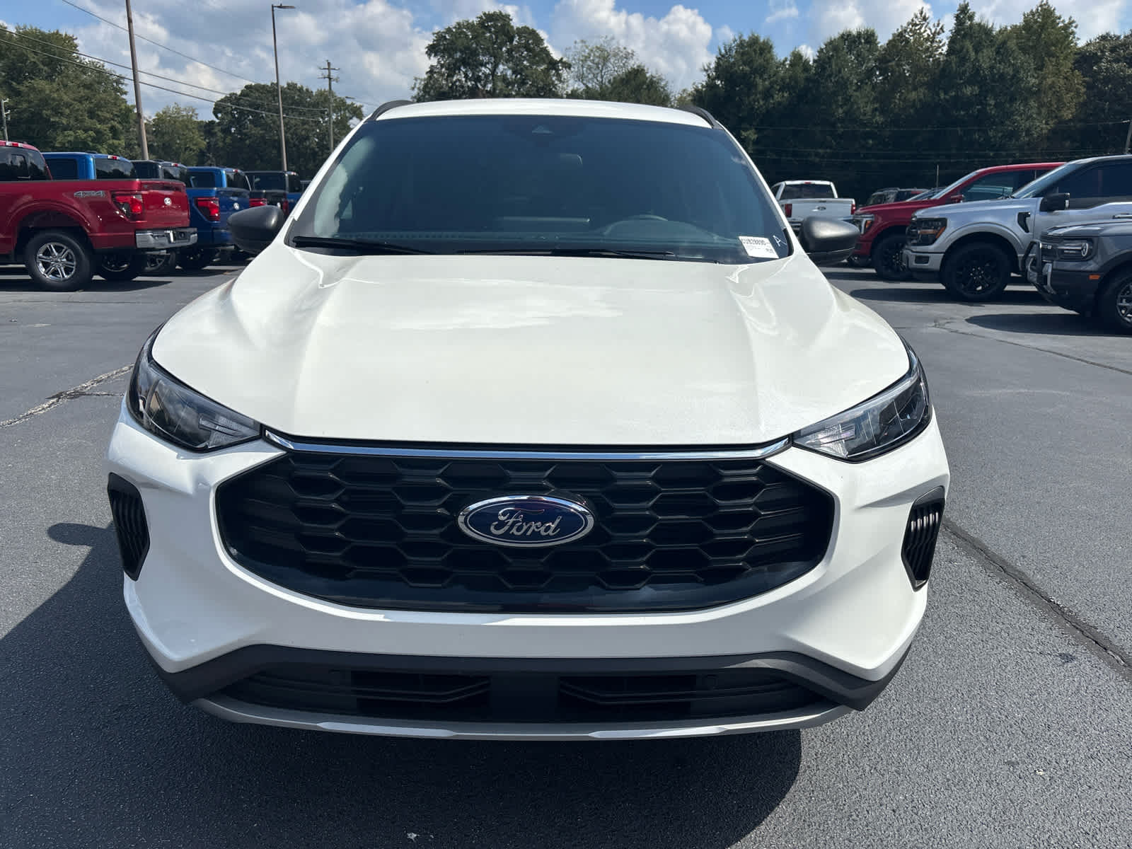 2025 Ford Escape Hybrid ST-Line photo 17