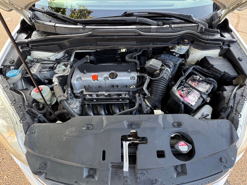 2010 Honda CR-V LX photo 21