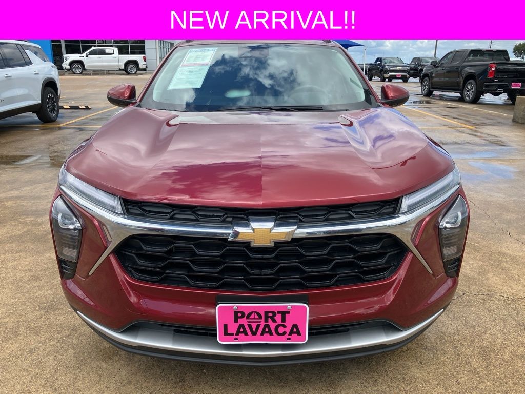 2025 Chevrolet Trax LT photo 39
