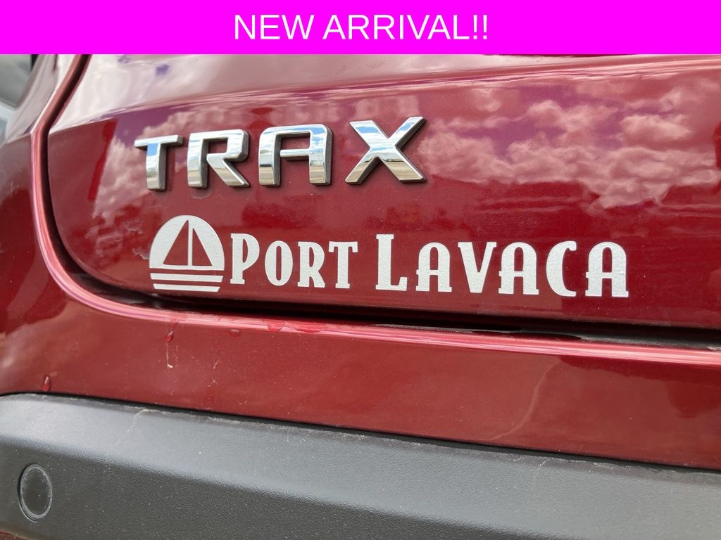 2025 Chevrolet Trax LT photo 24