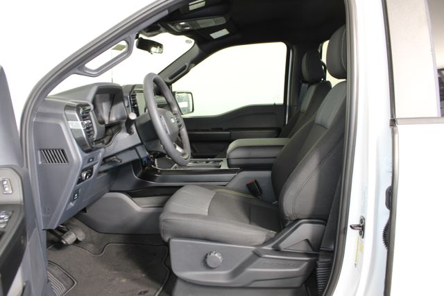 2025 Ford F-150 STX photo 14