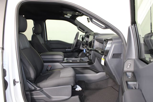 2025 Ford F-150 STX photo 21