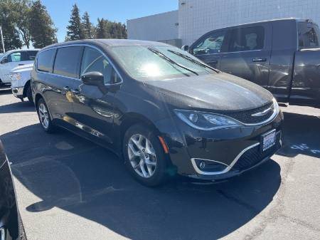 2020 Chrysler Pacifica Touring