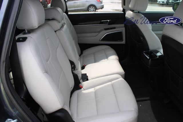 2022 Kia Telluride EX photo 12