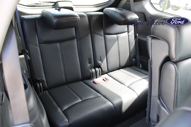 2017 Nissan Pathfinder Platinum photo 14