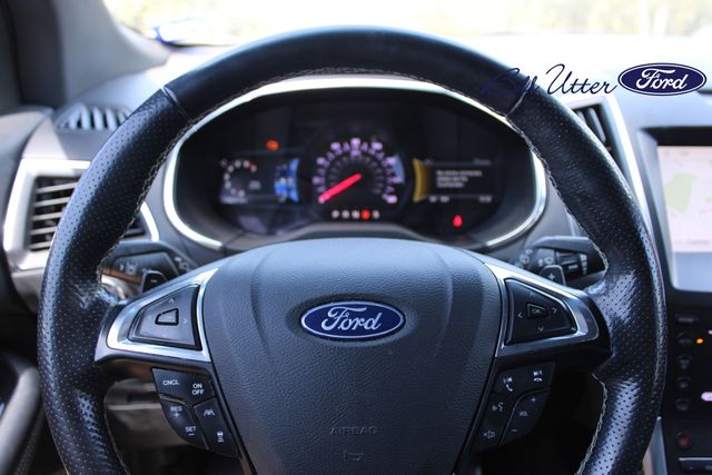 2019 Ford Edge ST photo 10