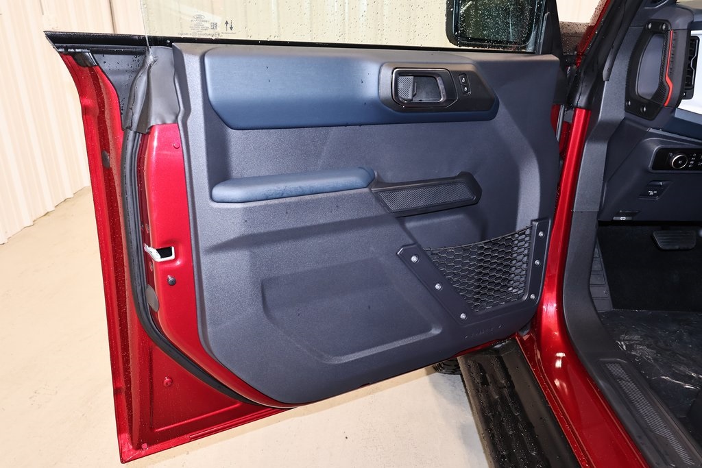 2025 Ford Bronco Heritage First Edition photo 9