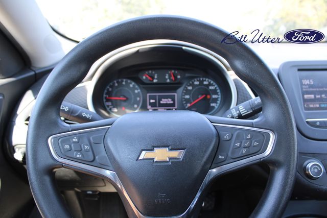 2017 Chevrolet Malibu photo 9