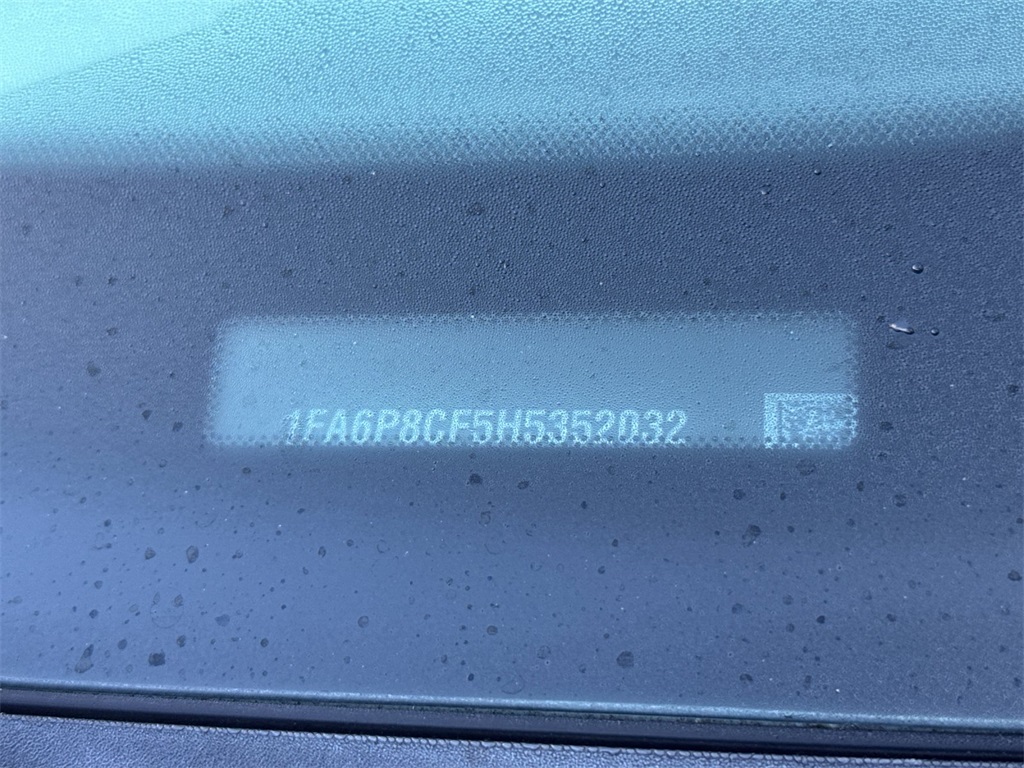 1FA6P8CF5H5352032