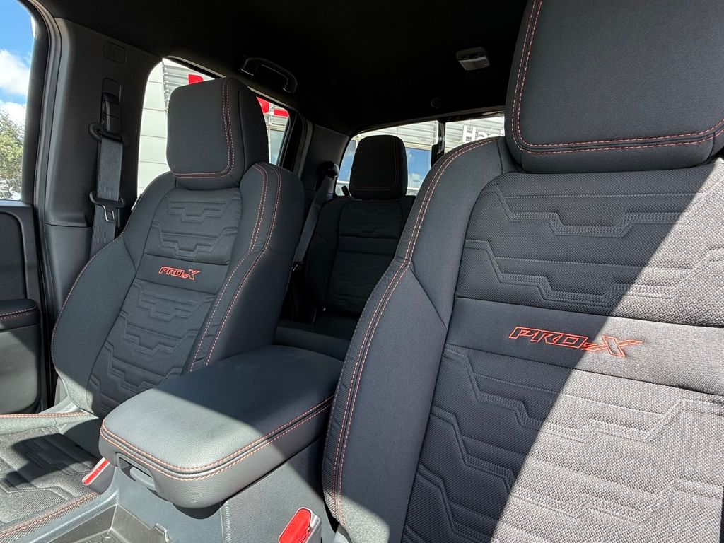 2026 Nissan Frontier PRO-X - Photo 16