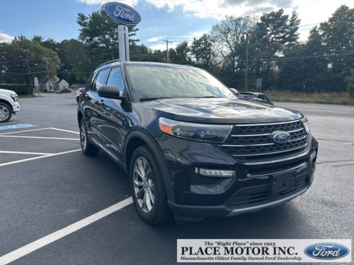 2022 Ford Explorer XLT's photo