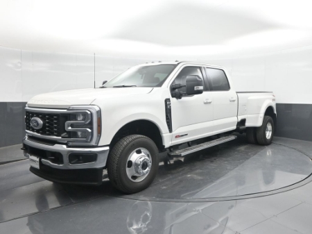 2026 Ford Super Duty F-350 DRW LARIAT