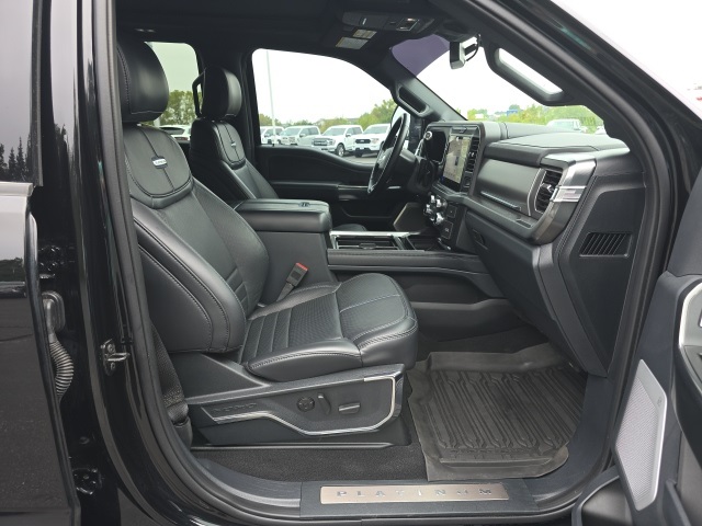 2025 Ford F-250 photo 5