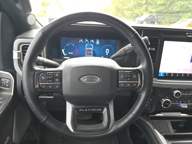 2025 Ford F-250 photo 8