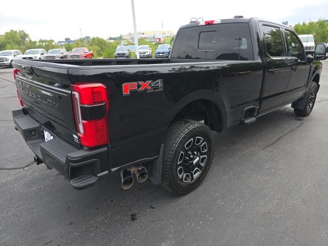 2025 Ford F-250 photo 12
