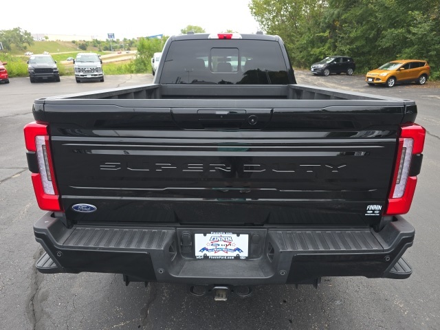 2025 Ford F-250 photo 13
