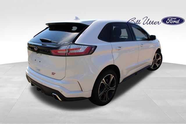 2019 Ford Edge ST photo 5